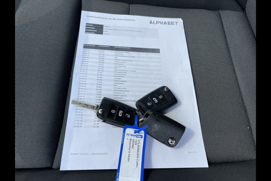 Volkswagen Crafter 35 2.0 TDI 140pk L3H3 ( voorheen L2H2 ) Comfortline / vaste prijs rijklaar € 20.950 ex btw / bpm vrij / euro 6 diesel / airco / cruise / geveerde chauffeurs stoel / nette bus !