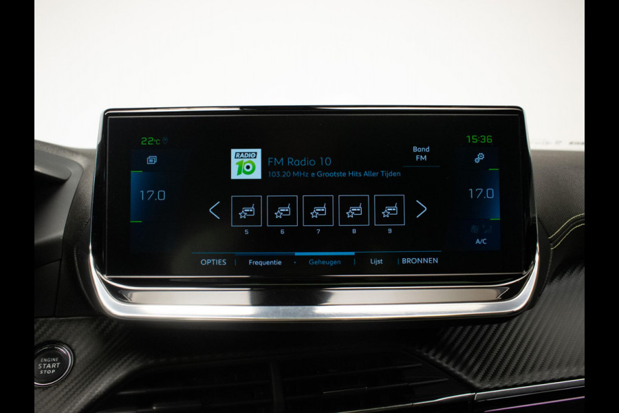 Peugeot e-2008 EV GT Pack 50 kWh Sport 3 FASE (PANORAMADAK,APPLE CARPLAY,LED,NAVI,3D CAMERA,ALCANTARA,DODE HOEK,NETTESTAAT)