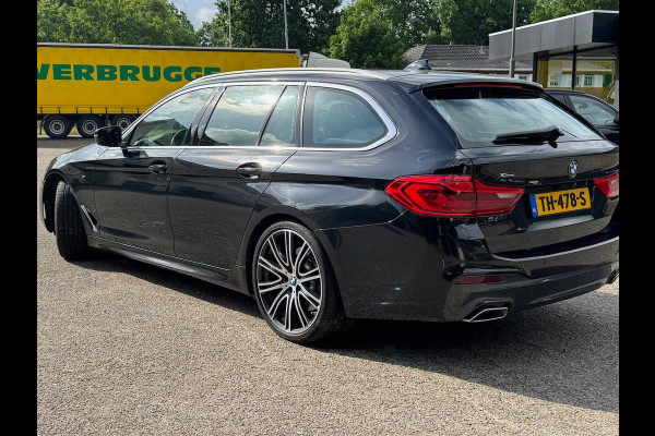 BMW 5 Serie Touring 540i xDrive High Ex. M Sport|4wStur||PANO|HuD|NL
