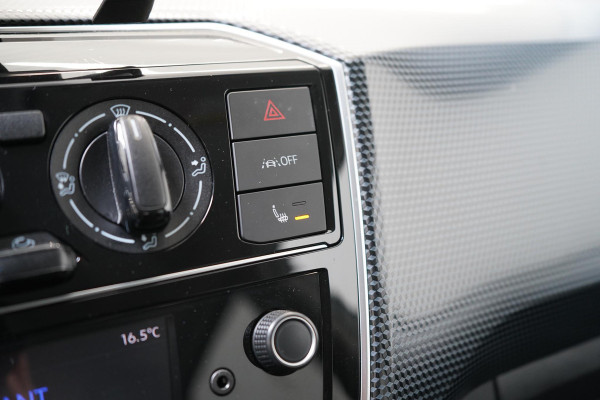 Volkswagen up! 1.0 R-Line 5-drs | Stoelverwarming | Lm velgen 17" | Airconditioning | Cruise control | Achteruitrijcamera