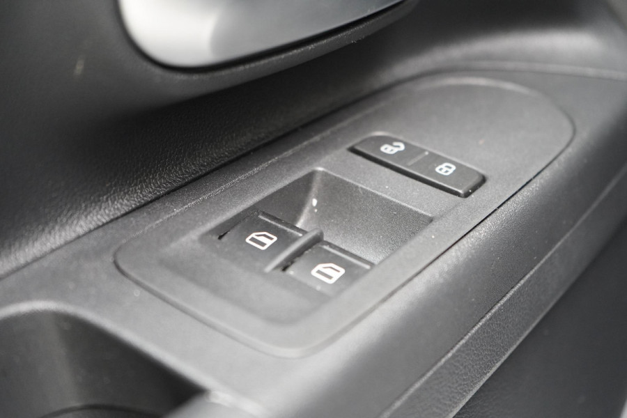 Volkswagen up! 1.0 | Comfortpakket | Climate control | Cruise control | Achteruitrijcamera