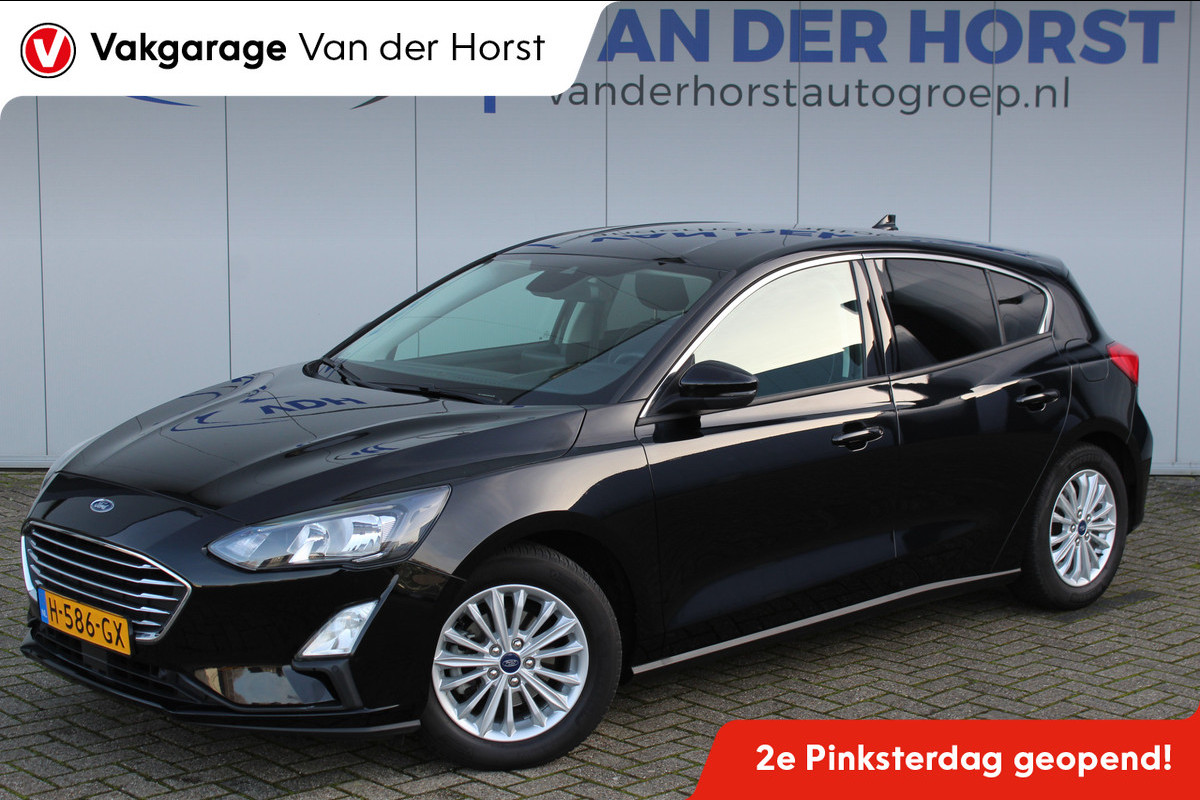Ford Focus 1.0-125pk EcoBoost Titanium. Volautm. airco dual, adaptive cruise cntrl, trekhaak, head-up display, parkeersensoren v+a, dodehoek assistent, stuur-, stoel- en voorraam verwarming. Net binnen, auto moet nog gepoetst. Uitgebreidere fotoreportage volgt. Ford Focus 1.0-125pk EcoBoost Titanium. Volautm. airco dual, adaptive cruise cntrl, trekhaak, head-up display, parkeersensoren v+a, dodehoek assistent, stuur-, stoel- en voorraam verwarming. Net binnen, auto moet nog gepoetst. Uitgebreidere fotoreportage volgt.