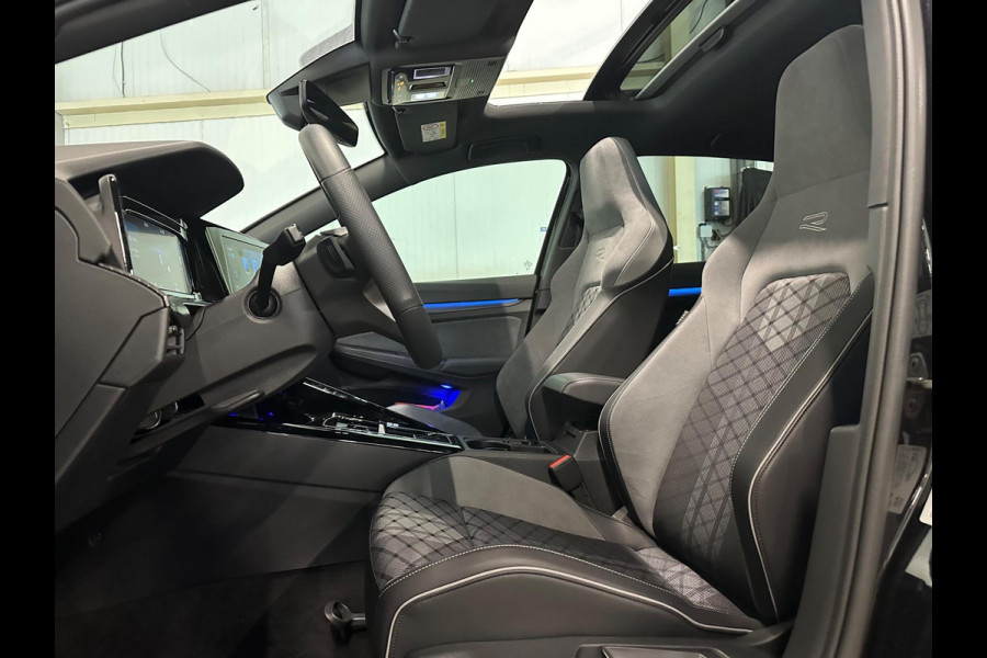 Volkswagen Golf 1.5 eTSI R-Line | PANO | 3x R-LINE | IQ LIGHTS | FABRIEKSGARANTIE