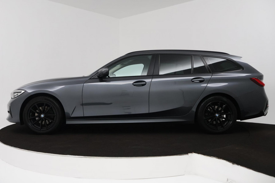 BMW 3 Serie Touring 320i Executive Edition (NAVIGATIE, CARPLAY, STUURBEDIENING, LED, 1e EIGENAAR, GOED, ONDERHOUDEN)