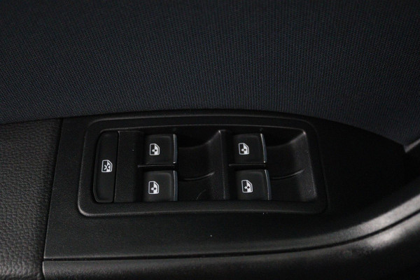 Seat Ateca 1.0 EcoTSI Style Intense (DIGITALE COCKPIT, WEGKLAPBARE TREKHAAK, BEATS, CAMERA, 1e EIGENAAR, GOED ONDERHOUDEN)