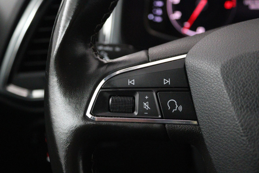 Seat Ateca 1.0 EcoTSI Style Intense (DIGITALE COCKPIT, WEGKLAPBARE TREKHAAK, BEATS, CAMERA, 1e EIGENAAR, GOED ONDERHOUDEN)