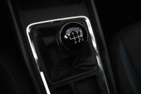 Seat Ateca 1.0 EcoTSI Style Intense (DIGITALE COCKPIT, WEGKLAPBARE TREKHAAK, BEATS, CAMERA, 1e EIGENAAR, GOED ONDERHOUDEN)