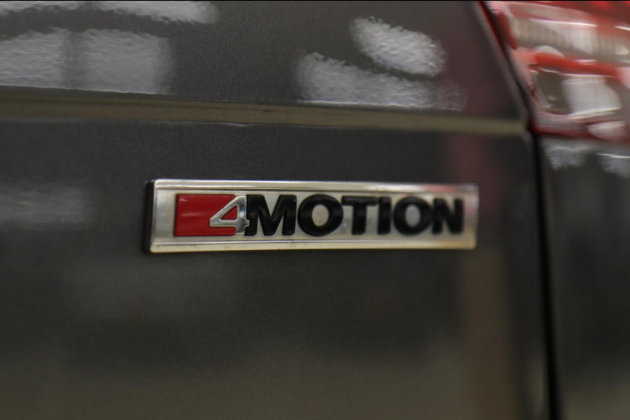 Volkswagen Tiguan 2.0 TSI 4Motion R/PANO/LANE ASSIST/CAM/ACC/VOL