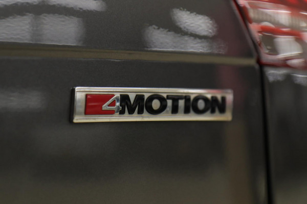 Volkswagen Tiguan 2.0 TSI 4Motion R/PANO/LANE ASSIST/CAM/ACC/VOL