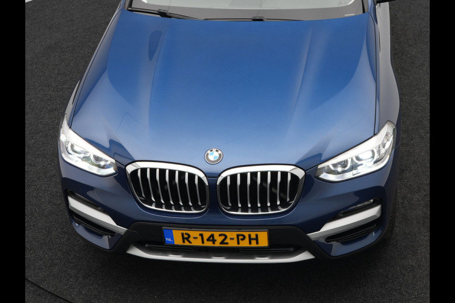 BMW X3 xDrive30e X Line Plug In Hybrid 293pk PHEV | Trekhaak af Fabriek | Adaptive Cruise | Apple Carplay | Sportstoelen Verwarmd | 19"L.M | Sfeerverlichting | Navi Full Map |