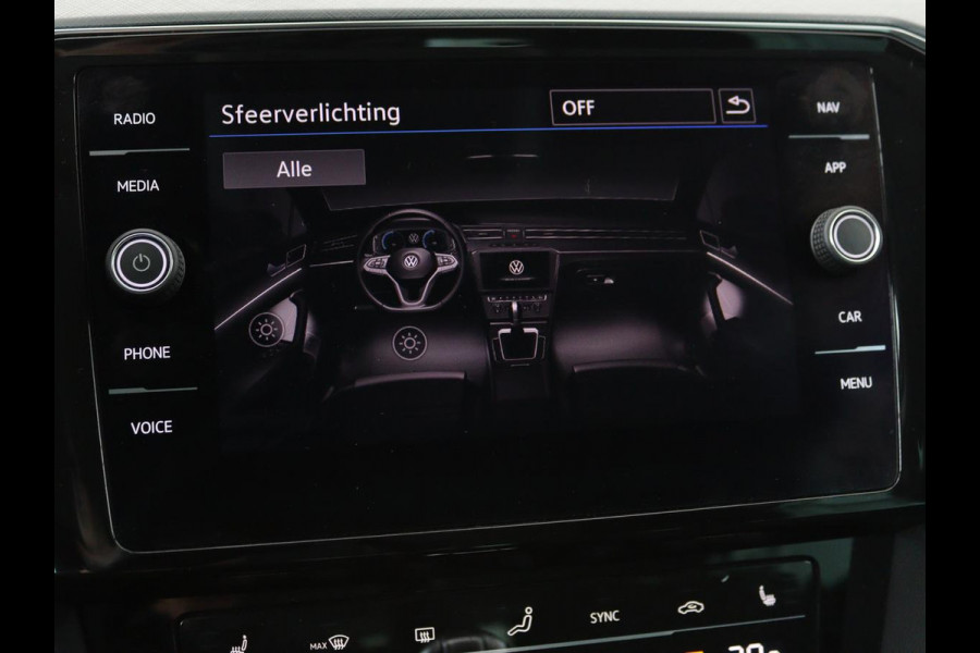 Volkswagen Passat 1.4 TSI PHEV GTE | Stoelverwarming | Massage | Carplay | Camera | Adaptive cruise | Matrix LED | Navigatie | Memory | Sfeerverlichting
