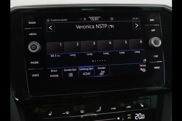 Volkswagen Passat 1.4 TSI PHEV GTE | Stoelverwarming | Massage | Carplay | Camera | Adaptive cruise | Matrix LED | Navigatie | Memory | Sfeerverlichting