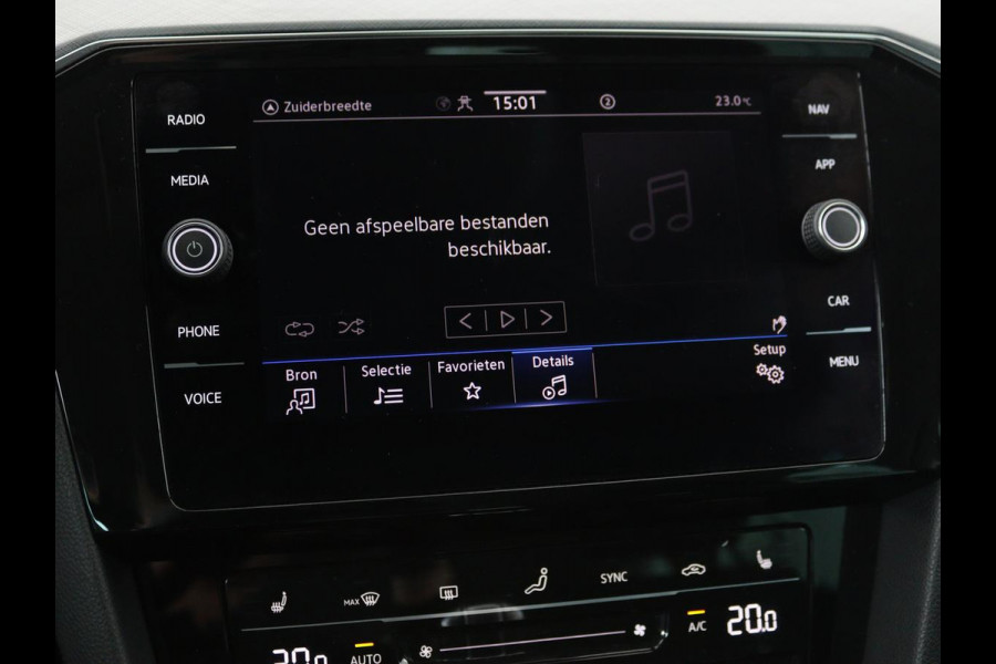 Volkswagen Passat 1.4 TSI PHEV GTE | Stoelverwarming | Massage | Carplay | Camera | Adaptive cruise | Matrix LED | Navigatie | Memory | Sfeerverlichting