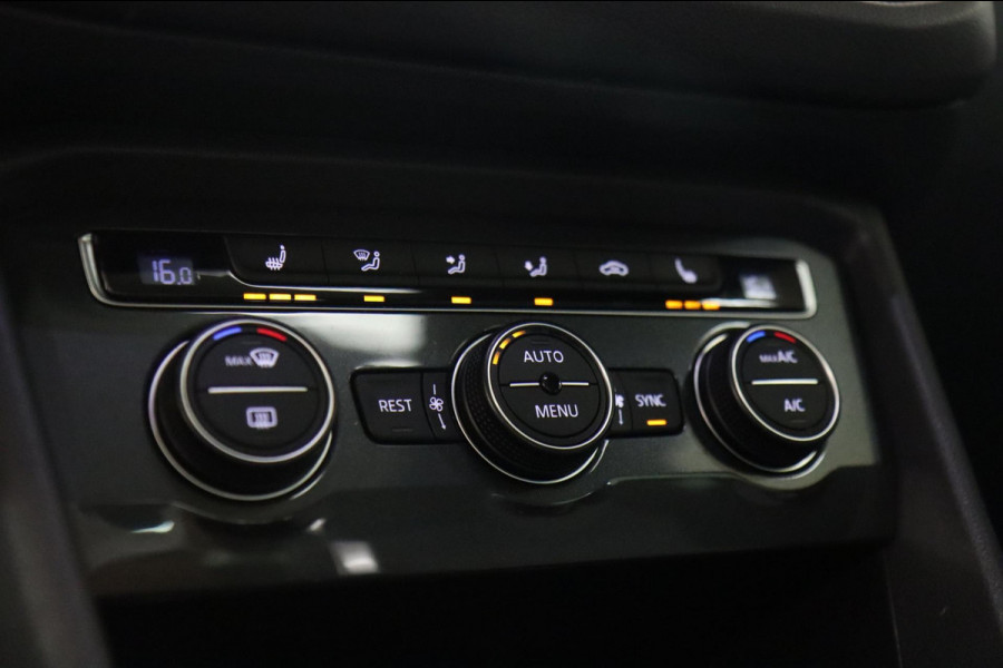 Volkswagen Tiguan 2.0 TSI 4Motion R/PANO/LANE ASSIST/CAM/ACC/VOL