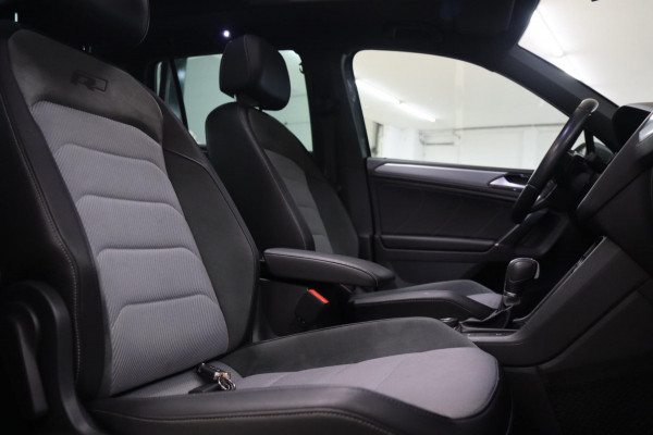 Volkswagen Tiguan 2.0 TSI 4Motion R/PANO/LANE ASSIST/CAM/ACC/VOL