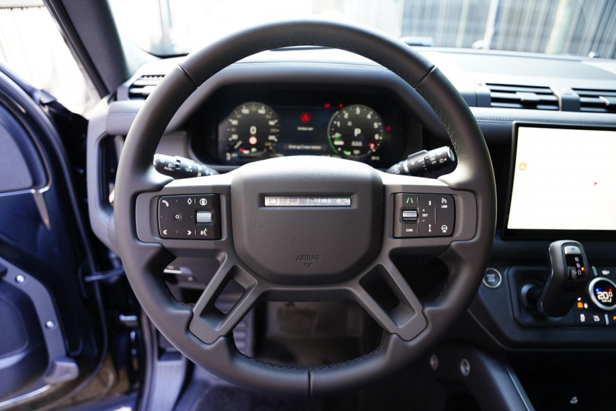 Land Rover Defender 110 P 300 E X-Dynamic HSE 22 Inch