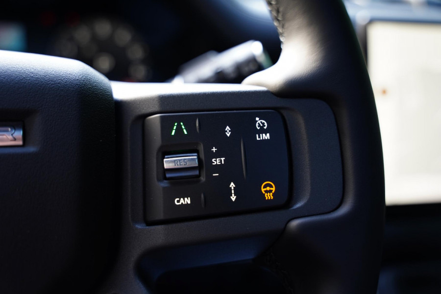 Land Rover Defender 110 P 300 E X-Dynamic HSE 22 Inch