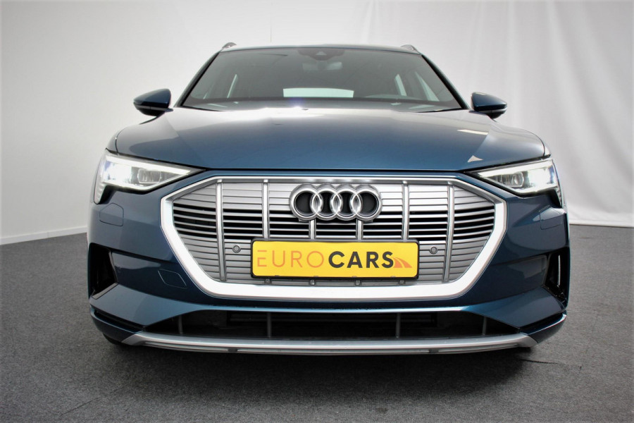 Audi e-tron e-tron 55 quattro | Navigatie | Climate Control | Alacantara | Camera | Electrisch bedienbare achterklep | Led | Cruise Control Adaptive |