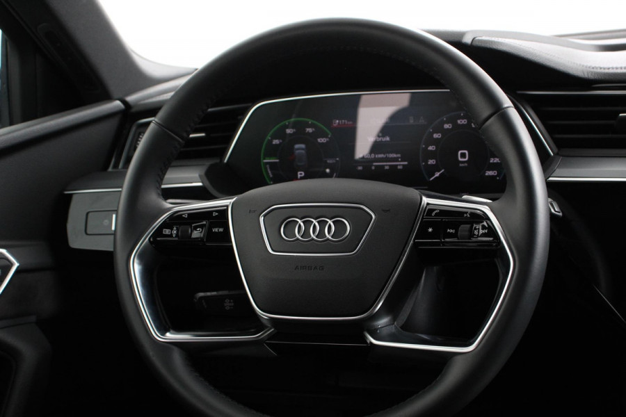Audi e-tron e-tron 55 quattro | Navigatie | Climate Control | Alacantara | Camera | Electrisch bedienbare achterklep | Led | Cruise Control Adaptive |