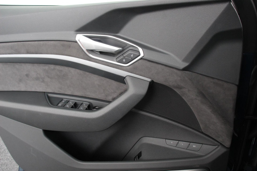 Audi e-tron e-tron 55 quattro | Navigatie | Climate Control | Alacantara | Camera | Electrisch bedienbare achterklep | Led | Cruise Control Adaptive |