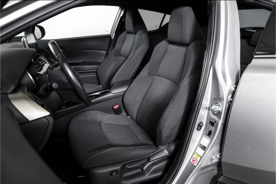 Toyota C-HR 1.8 Hybrid Dynamic - Automaat | Adapt. Cruise | Stoel-+Stuurverw. | PDC | Camera | NAV | ECC | LM 18" | Afn. Trekhaak