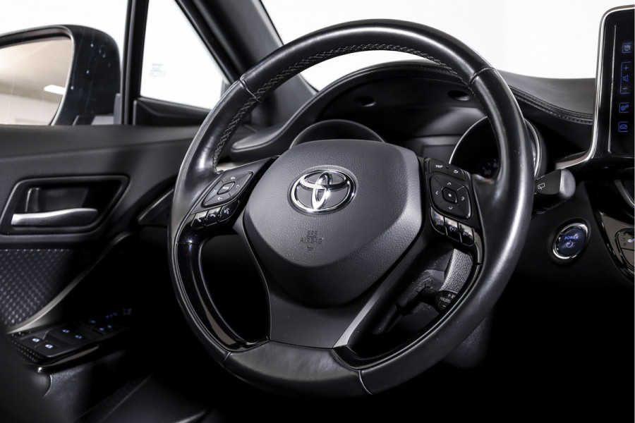 Toyota C-HR 1.8 Hybrid Dynamic - Automaat | Adapt. Cruise | Stoel-+Stuurverw. | PDC | Camera | NAV | ECC | LM 18" | Afn. Trekhaak
