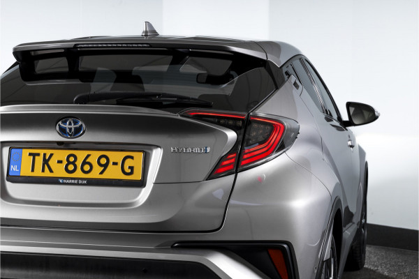 Toyota C-HR 1.8 Hybrid Dynamic - Automaat | Adapt. Cruise | Stoel-+Stuurverw. | PDC | Camera | NAV | ECC | LM 18" | Afn. Trekhaak