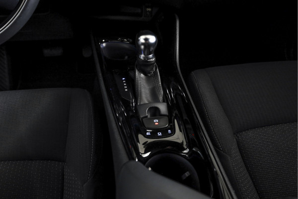 Toyota C-HR 1.8 Hybrid Dynamic - Automaat | Adapt. Cruise | Stoel-+Stuurverw. | PDC | Camera | NAV | ECC | LM 18" | Afn. Trekhaak