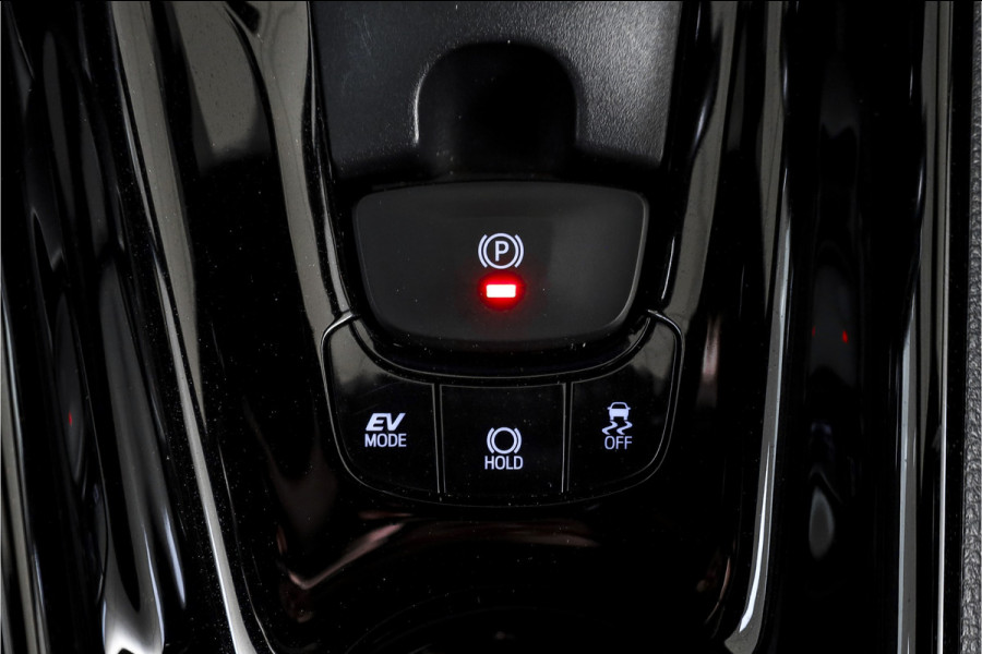 Toyota C-HR 1.8 Hybrid Dynamic - Automaat | Adapt. Cruise | Stoel-+Stuurverw. | PDC | Camera | NAV | ECC | LM 18" | Afn. Trekhaak