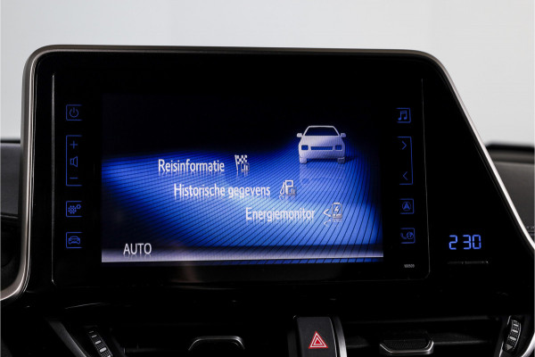 Toyota C-HR 1.8 Hybrid Dynamic - Automaat | Adapt. Cruise | Stoel-+Stuurverw. | PDC | Camera | NAV | ECC | LM 18" | Afn. Trekhaak