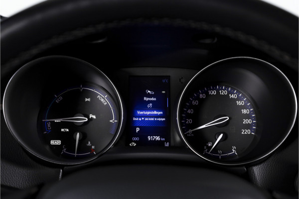 Toyota C-HR 1.8 Hybrid Dynamic - Automaat | Adapt. Cruise | Stoel-+Stuurverw. | PDC | Camera | NAV | ECC | LM 18" | Afn. Trekhaak