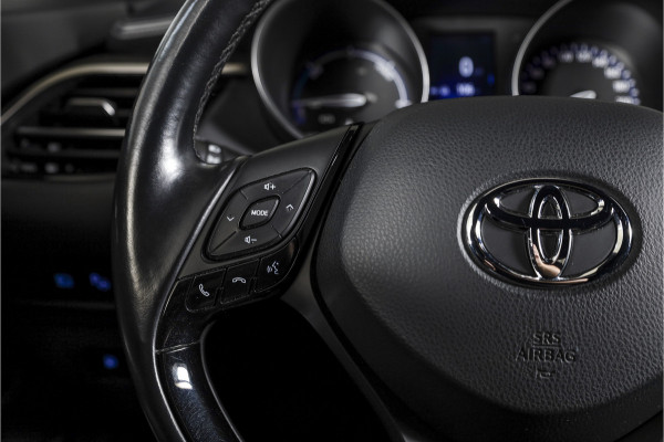 Toyota C-HR 1.8 Hybrid Dynamic - Automaat | Adapt. Cruise | Stoel-+Stuurverw. | PDC | Camera | NAV | ECC | LM 18" | Afn. Trekhaak