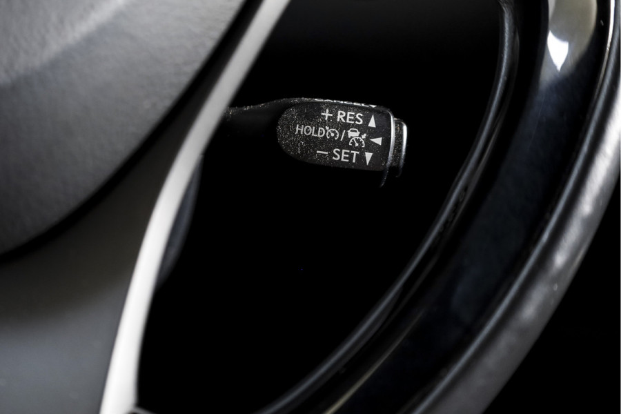 Toyota C-HR 1.8 Hybrid Dynamic - Automaat | Adapt. Cruise | Stoel-+Stuurverw. | PDC | Camera | NAV | ECC | LM 18" | Afn. Trekhaak