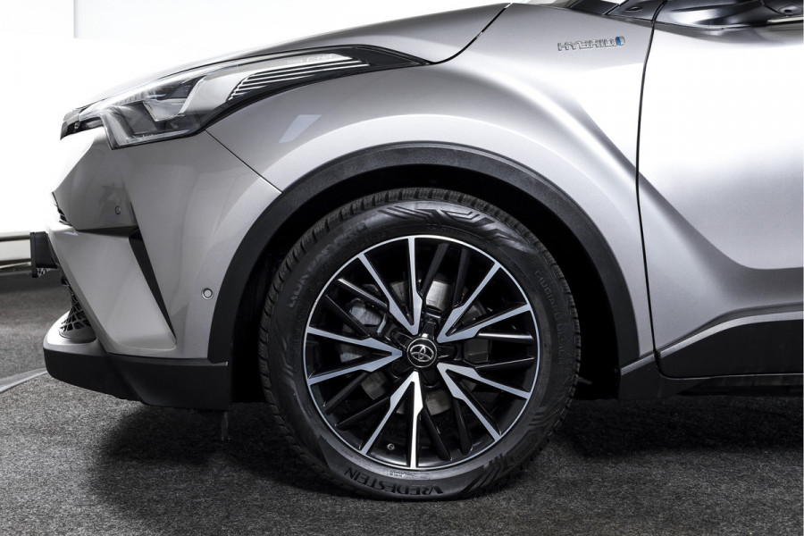 Toyota C-HR 1.8 Hybrid Dynamic - Automaat | Adapt. Cruise | Stoel-+Stuurverw. | PDC | Camera | NAV | ECC | LM 18" | Afn. Trekhaak