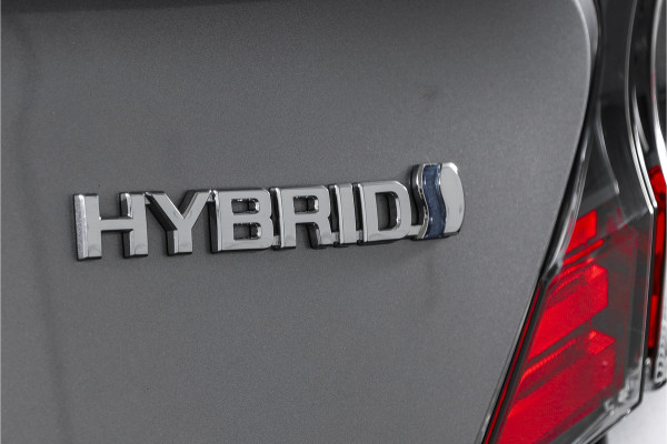 Toyota C-HR 1.8 Hybrid Dynamic - Automaat | Adapt. Cruise | Stoel-+Stuurverw. | PDC | Camera | NAV | ECC | LM 18" | Afn. Trekhaak