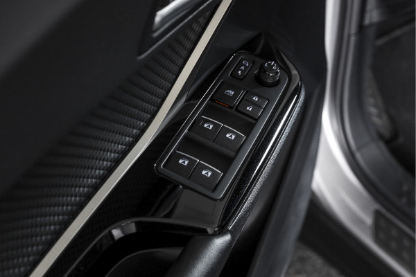 Toyota C-HR 1.8 Hybrid Dynamic - Automaat | Adapt. Cruise | Stoel-+Stuurverw. | PDC | Camera | NAV | ECC | LM 18" | Afn. Trekhaak