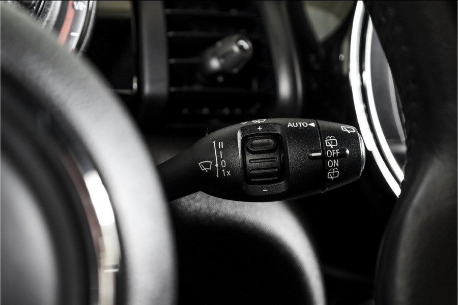 MINI Mini 1.5 Cooper Pepper Serious Business - Automaat | Cruise | Harman/kardon | Stoelverw. | PDC | NAV | ECC | LM 17" |