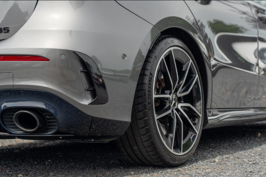 Mercedes-Benz A-Klasse AMG 35 4MATIC Edition 1 306 PK Performance Seats 360 Camera Adaptive Widescreen 19''