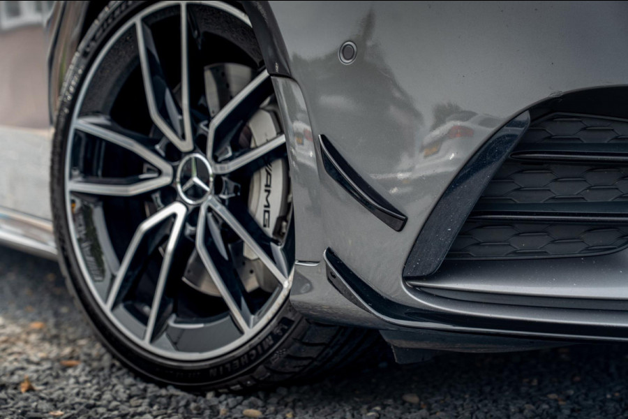 Mercedes-Benz A-Klasse AMG 35 4MATIC Edition 1 306 PK Performance Seats 360 Camera Adaptive Widescreen 19''