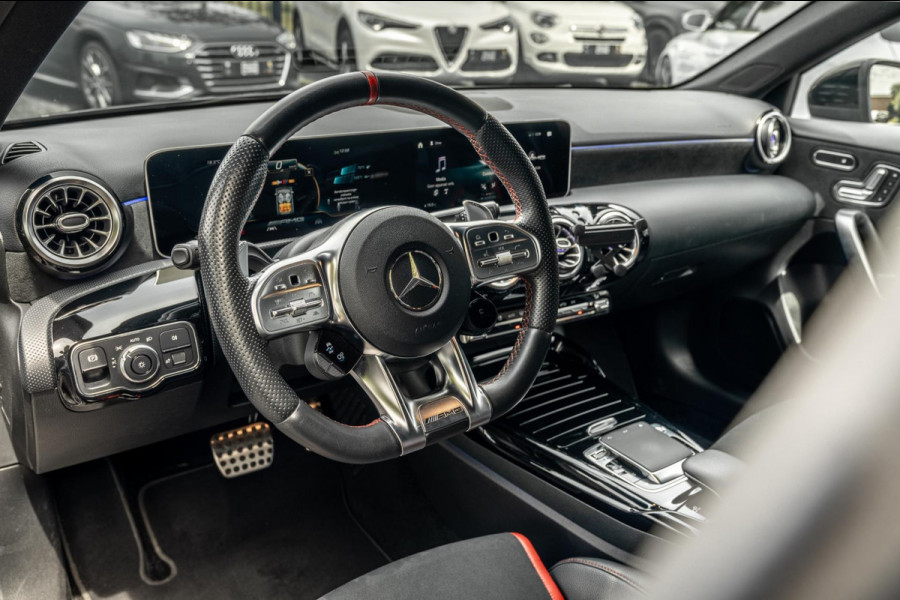 Mercedes-Benz A-Klasse AMG 35 4MATIC Edition 1 306 PK Performance Seats 360 Camera Adaptive Widescreen 19''