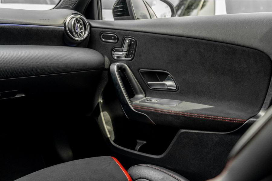 Mercedes-Benz A-Klasse AMG 35 4MATIC Edition 1 306 PK Performance Seats 360 Camera Adaptive Widescreen 19''