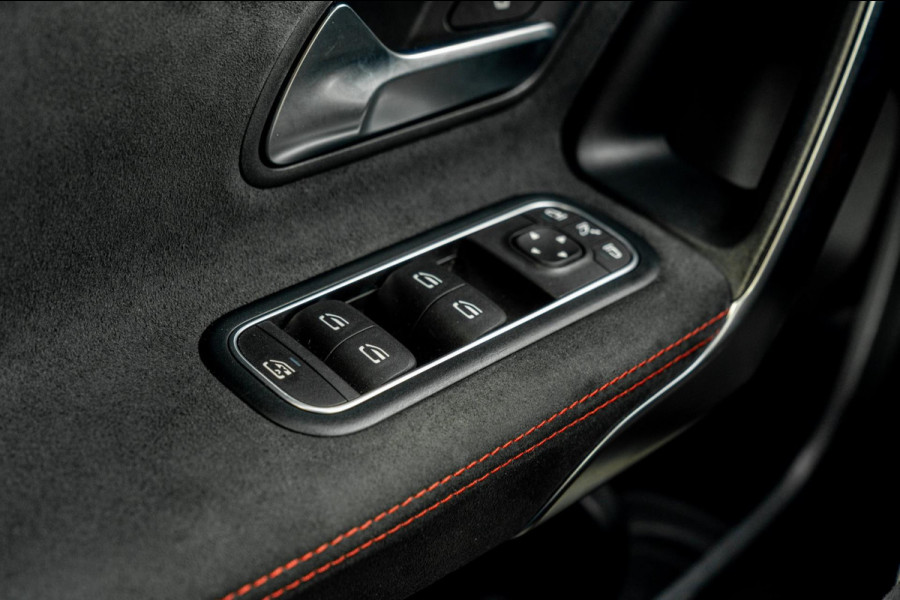 Mercedes-Benz A-Klasse AMG 35 4MATIC Edition 1 306 PK Performance Seats 360 Camera Adaptive Widescreen 19''