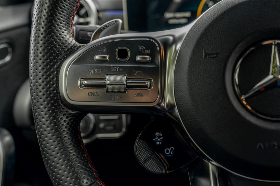Mercedes-Benz A-Klasse AMG 35 4MATIC Edition 1 306 PK Performance Seats 360 Camera Adaptive Widescreen 19''