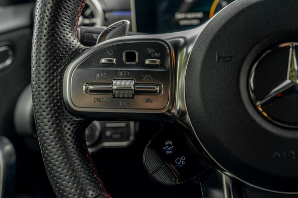 Mercedes-Benz A-Klasse AMG 35 4MATIC Edition 1 306 PK Performance Seats 360 Camera Adaptive Widescreen 19''