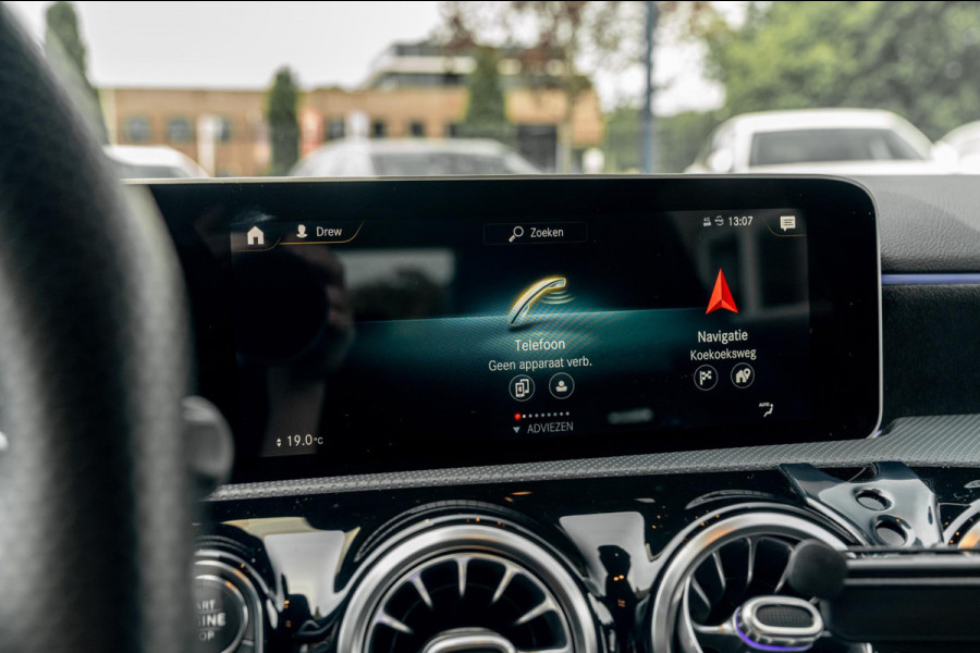Mercedes-Benz A-Klasse AMG 35 4MATIC Edition 1 306 PK Performance Seats 360 Camera Adaptive Widescreen 19''