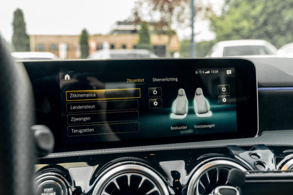 Mercedes-Benz A-Klasse AMG 35 4MATIC Edition 1 306 PK Performance Seats 360 Camera Adaptive Widescreen 19''