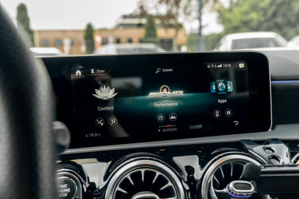 Mercedes-Benz A-Klasse AMG 35 4MATIC Edition 1 306 PK Performance Seats 360 Camera Adaptive Widescreen 19''