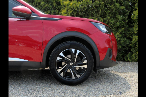 Peugeot 2008 1.2 PureTech Allure*Navi*Cruise*Camera*