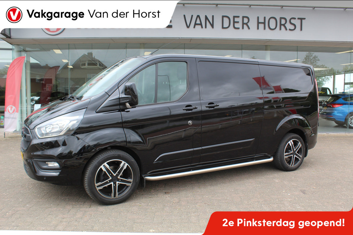 Ford Transit Custom 300 2.0-130pk TDCI L2H1 Limited AUTOMAAT ! Keurige nette en luxe Ford Transit Custom, slechts 47.000km !. Airco, schuifdeur li+re, LM wielen, stoel-, spiegel- en voorraamverw., side en lane assist, 3-zits, navigatie, telefoonvoorb., camera, pdc v+a, cruise cntrl etc. Ford Transit Custom 300 2.0-130pk TDCI L2H1 Limited AUTOMAAT ! Keurige nette en luxe Ford Transit Custom, slechts 47.000km !. Airco, schuifdeur li+re, LM wielen, stoel-, spiegel- en voorraamverw., side en lane assist, 3-zits, navigatie, telefoonvoorb., camera, pdc v+a, cruise cntrl etc.