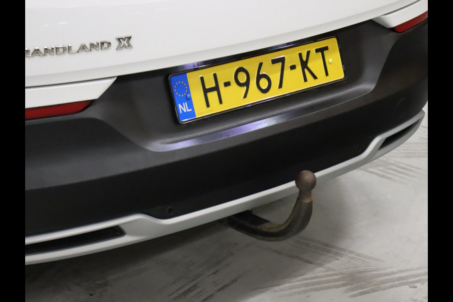 Opel Grandland X 1.2 Turbo Business Executive [TREKHAAK, APPLE CARPLAY, ANDROID, ELEK. KOFFERKLEP, PARKEERSENSOR, CRUISE, NIEUWSTAAT]